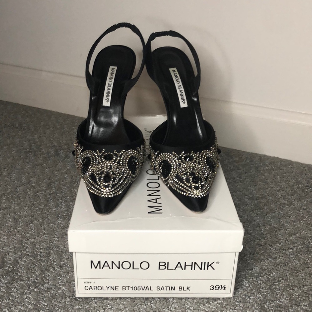 Manolo Blahnik Carolyne Satin Slingback